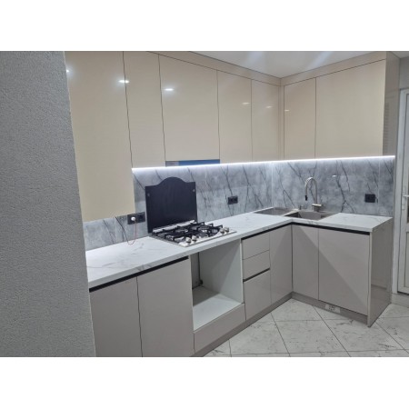 Bucatarie pe colt moderna 